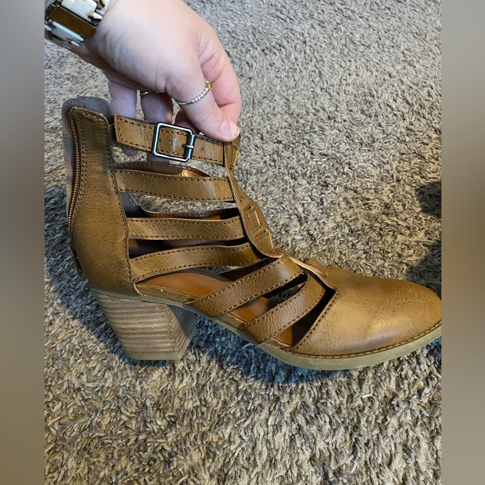 American Eagle Healed Boots Size 9.5